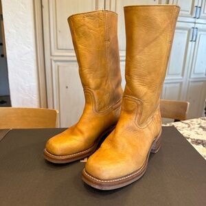 Frye Campus Boots sz 8